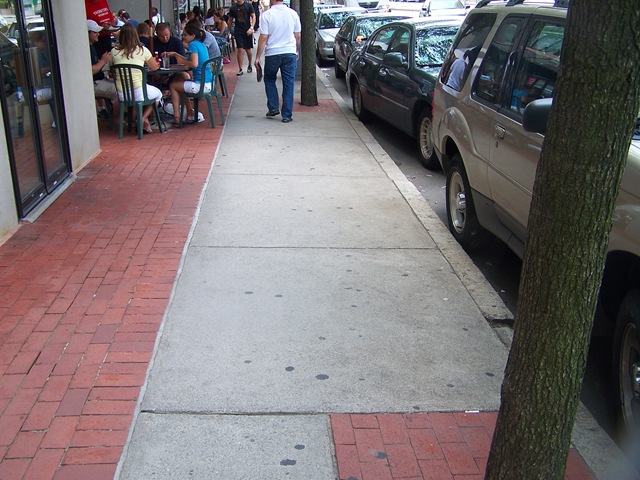 [Huntington Ave 2008-07-12 014[3].jpg]