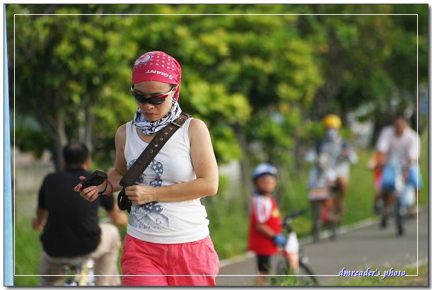 http://lh6.ggpht.com/dmreader8/SMhy0lWDn7I/AAAAAAAAEgc/UWZU18MOoq0/s800/IMG_6347.jpg