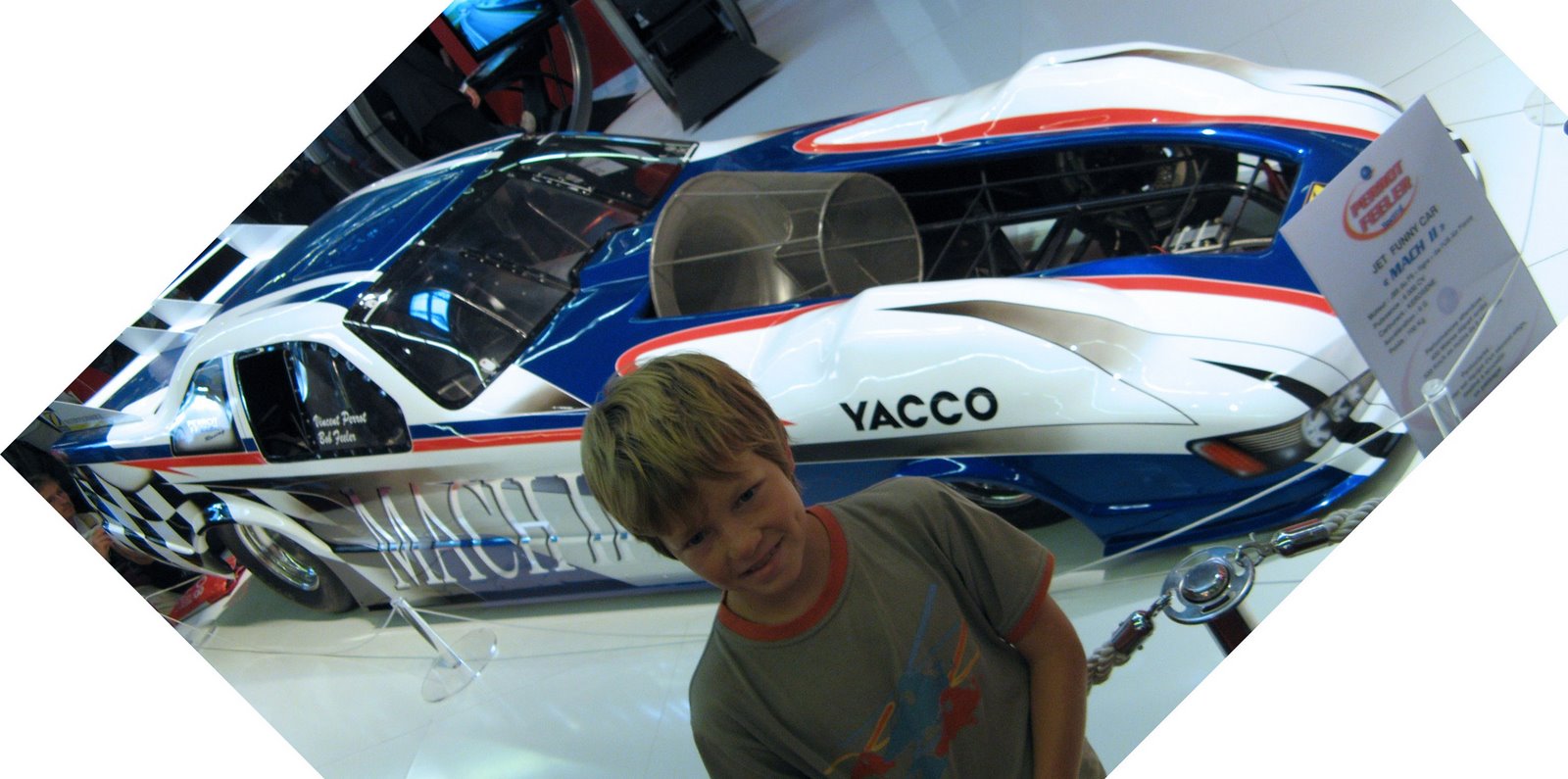 [Dragster3.jpg]