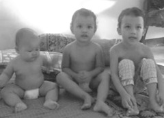wekkss ini dia trio anakku ..