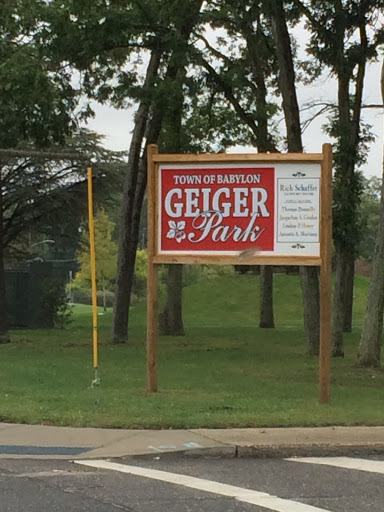 Geiger Park Sign