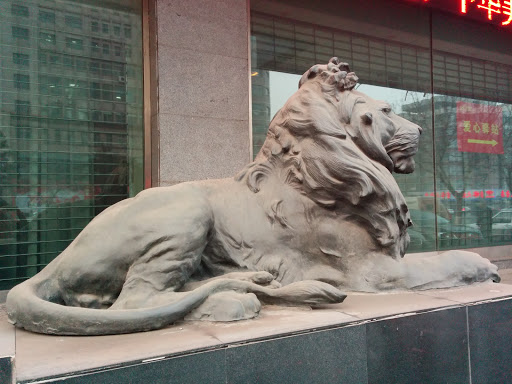 浦发银行门前狮子