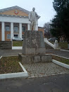 Памятник  В. И. Ленин