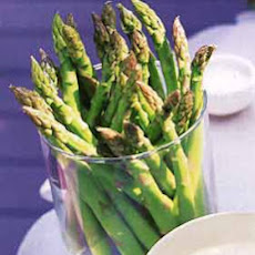 Asparagus with Wasabi-Mayonnaise Dip