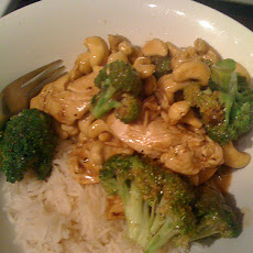 Spicy Cashew Chicken Stir Fry