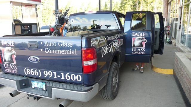 [P20107532.jpg]