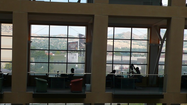 [P20805022.jpg]