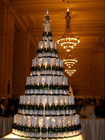 [champagne tower[3].jpg]