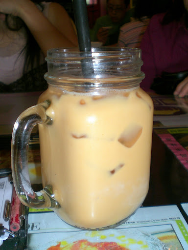 iced milk tea (teh ping)