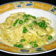 Pasta Cream Sauce With Peas