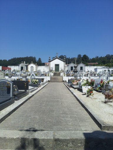 Cemitério de Airães
