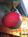 The Madame Tussauds hand from 
