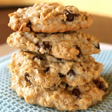Oatmeal and Chocolate Cookies