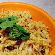Middle Eastern Raisin Rice