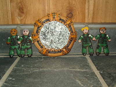 Polly_H_Stargate_Geekcake_Long