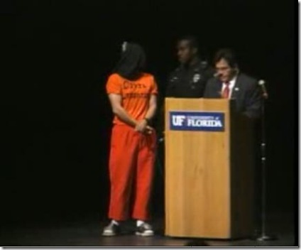 http://lh6.ggpht.com/fisherwy/R0WkNeQj_cI/AAAAAAAALbM/bIJIxEkceC4/Alberto+Gonzales+At+University+of+Florida+protested%5B2%5D.jpg