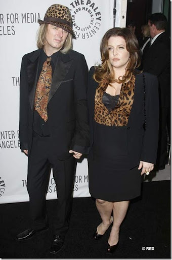 http://lh6.ggpht.com/fisherwy/R966LKLXVpI/AAAAAAAAN_o/dm_6NITi-Cg/pregnant+Lisa+Marie+Presley+and+husband+Michael+Lockwood%5B4%5D