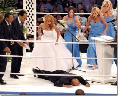 teddy%20long%20passed%20out%20on%20the%20wedding[2].jpg