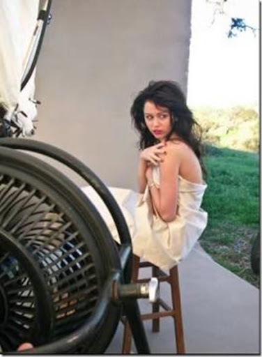 miley cyrus naked vanity fair magazine picture