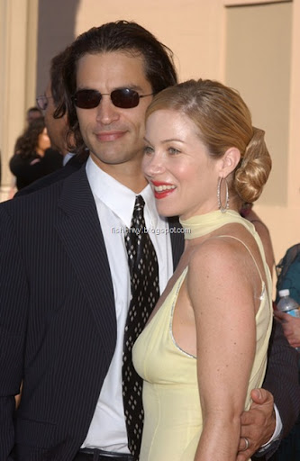 christina applegate husband