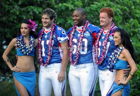 Feb 8, 2008; Kapolei, HI, USA; Washington Redskins tight end Chris Cooley (47), offensive tackle Chris Samuels (60) and long snapper Ethan Albright (67)pose with hula dancers Kelsey Campbell, left, and Aureuna Tseu during NFC photo day at the J.W. Marriott Ihilani Resort & Spa at Ko Olina. 