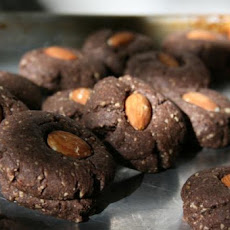 Chunky Peanut Butter Chocolate Chip Sandies