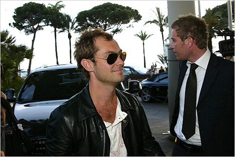 jude law's sunglasses