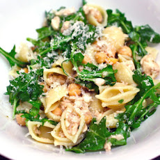 Pasta Shells with Chickpeas and Arugula