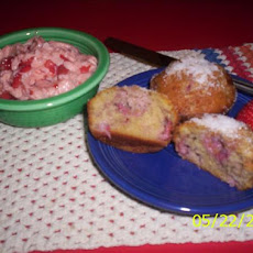Mouth Watering Strawberry Muffins