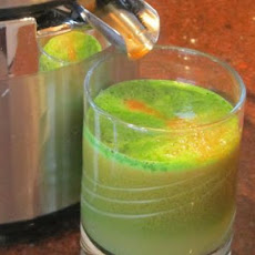 Kale Carrot and Apple Calcium Booster Juice for Juicer