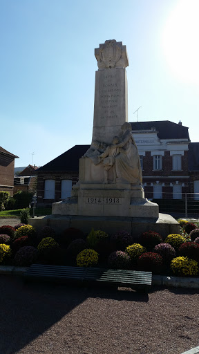 Bohain-en-Vermandois - Monument aux mort