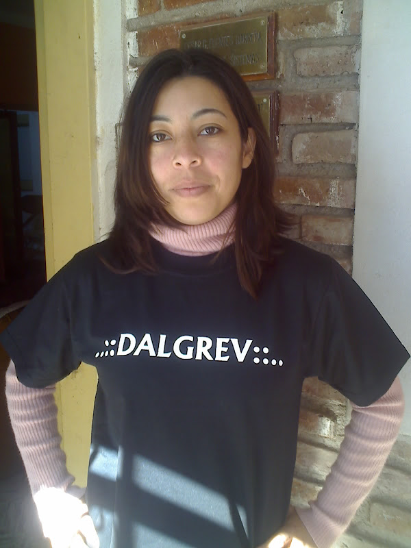 Inés y su remera, frente