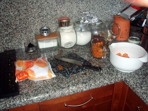 chop and measure fruit