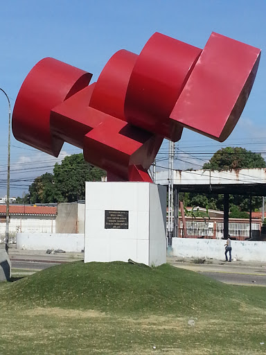 Escultura Elevado Av. Aragua