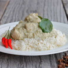 Malaysian Chicken Curry Dish