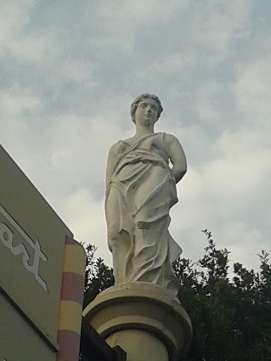 Portofino Statue