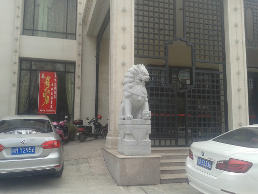 北京东路狮子