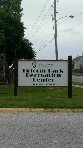 Holcom Park Recreation Center