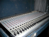 Consola Profesional 32 Canales Behringer