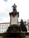 Estátua D. António Alves Martins