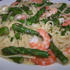 Shrimp and Asparagus Fettuccine