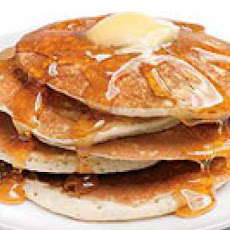 Fluffy Pancakes with Syrup