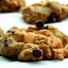Easy Peanut Butter & Chocolate Chip Cookies