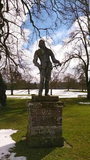Glamis Statue 