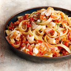 Fettuccine With Lobster, Tomatoes and Saffron
