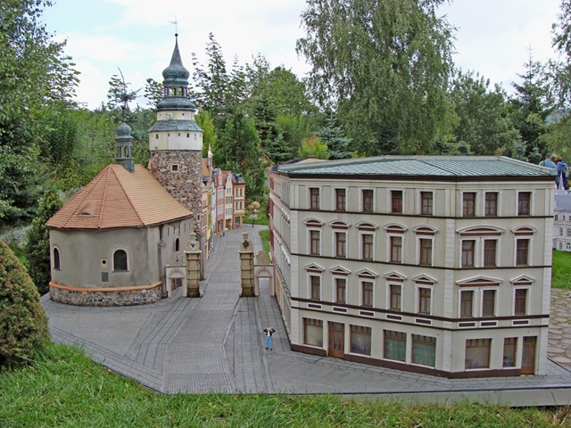 [Starówka (Jelenia Góra) 02[2].jpg]