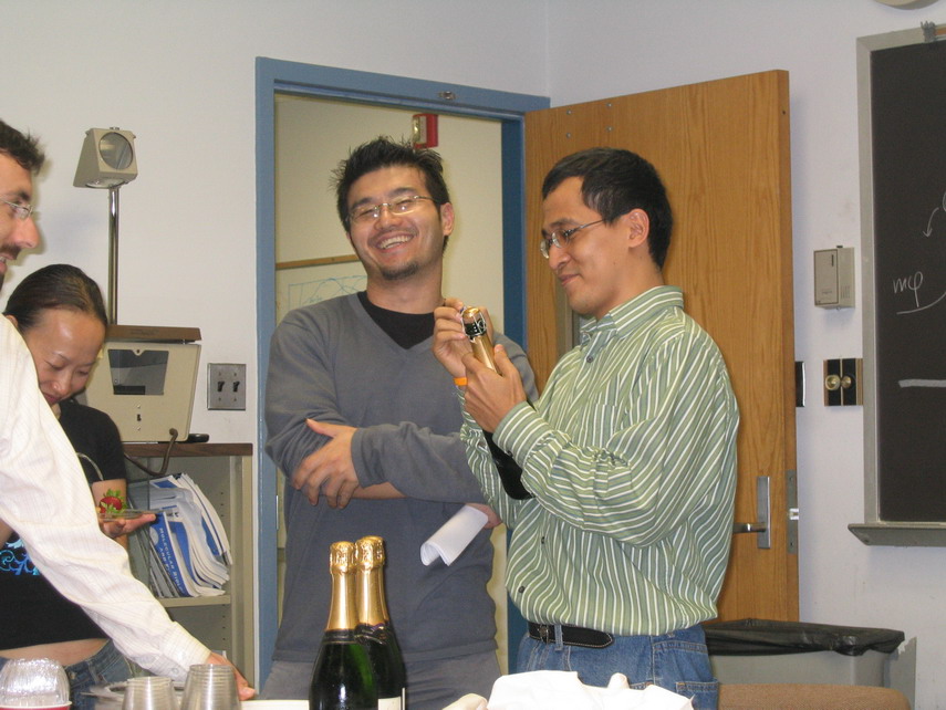 [2007-thesisdefense-0008.JPG]