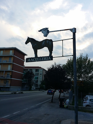 Carmagnola - Monumento Al Cavallo Condannato 