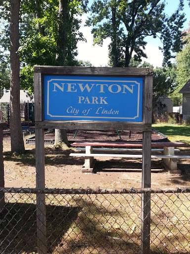 Newton Park Sign