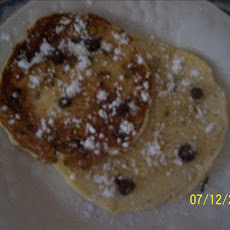 Bisquick Banana Pancakes (Chocolate Chips?!)